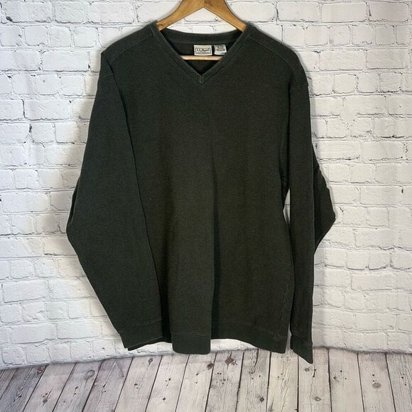 LL Bean Item 0 RL90 Green Vneck Pullover Shirt size Large Tall L - Picture 1 of 6